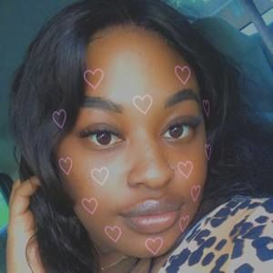 Meet your Posher, Makeeba